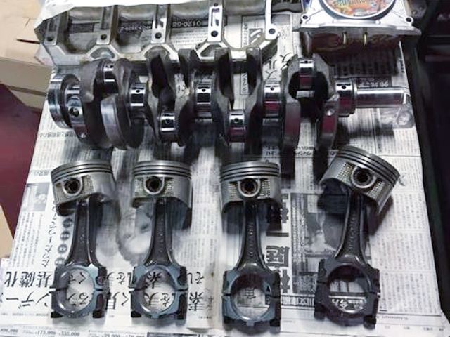 PISTONS and RODS of SR20DET.