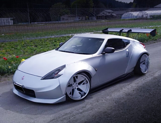 FRONT EXTERIOR of WIDEBODY Z34 FAIRLADY Z.