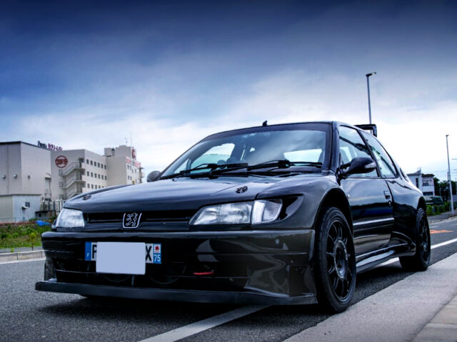 FRONT EXTERIOR of F2 WIDEBODY PEUGEOT 306 MAXI.