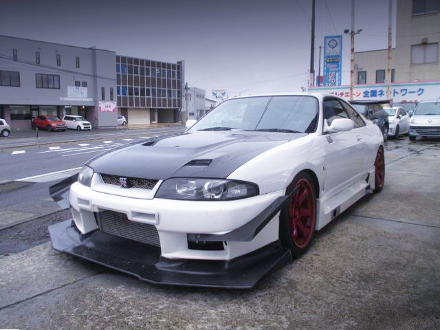 FRONT EXTERIOR of R33 GT-R.