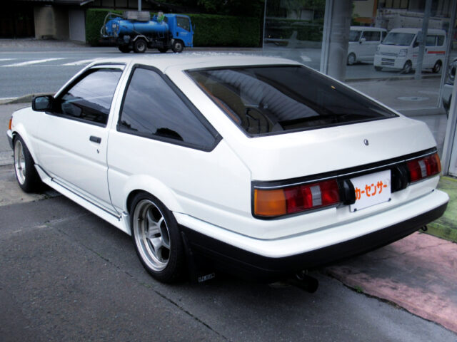 REAR EXTERIOR of AE86 LEVIN HATCH.