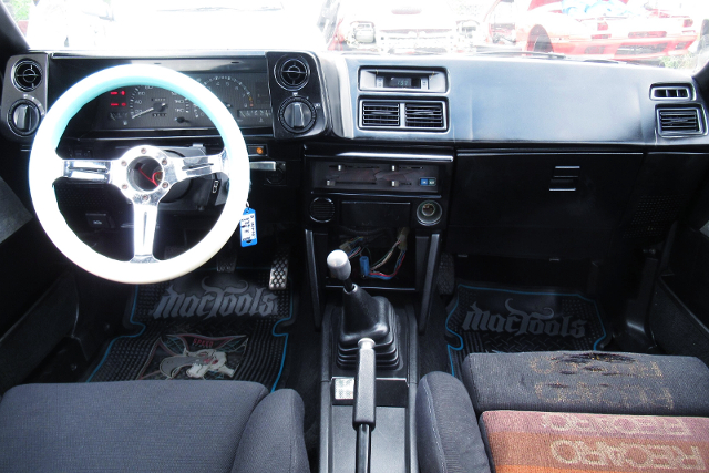 LEFT HAND DRIVE CONVERSION INTERIOR of AE86 COROLLA LEVIN GT-APEX.