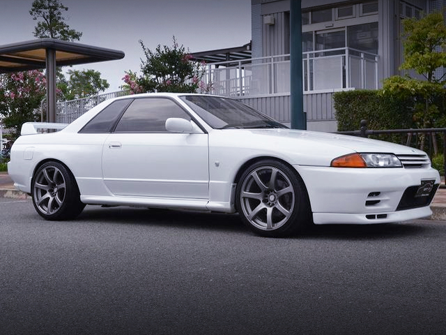 FRONT EXTERIOR of 400PS R32 GT-R.