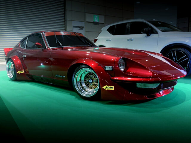 FRONT EXTERIOR of S30Z.
