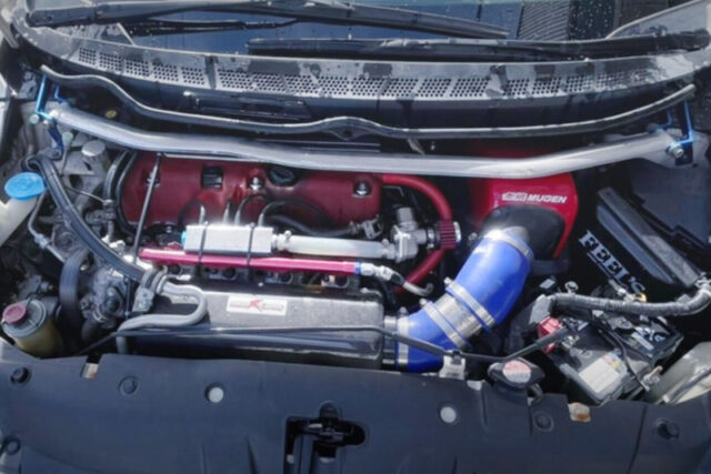 K20A i-VTEC ENGINE With HIGH-COMP PISTONS and 4-THROTTLE BODY.