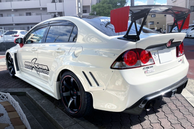 REAR EXTERIOR of M and M HONDA WIDEBODY FD2 CIVIC TYPE-R.