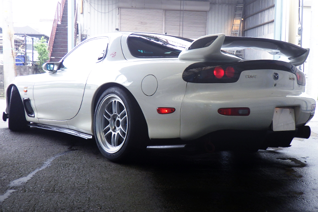 REAR EXTERIOR of FD3S RX-7 TYPE RZ.