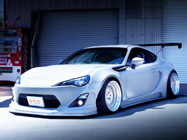 FRONT EXTERIOR of WIDEBODY ZN6 TOYOTA 86GT.