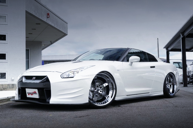 FRONT EXTERIOR of WIDEBODY R35 NISSAN GT-R.