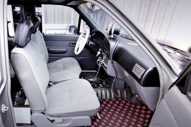 INTERIOR of LEFT-HAND DRIVE RN90 HILUX EXTRA CAB.