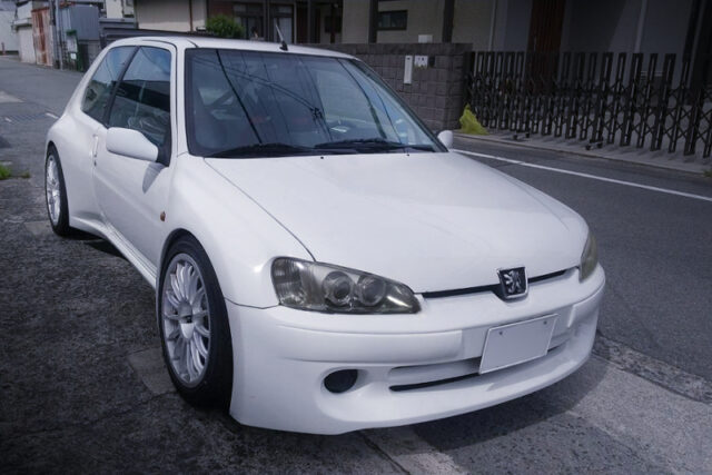 FRONT EXTERIOR of PEUGEOT 106 MAXI WIDEBODY.