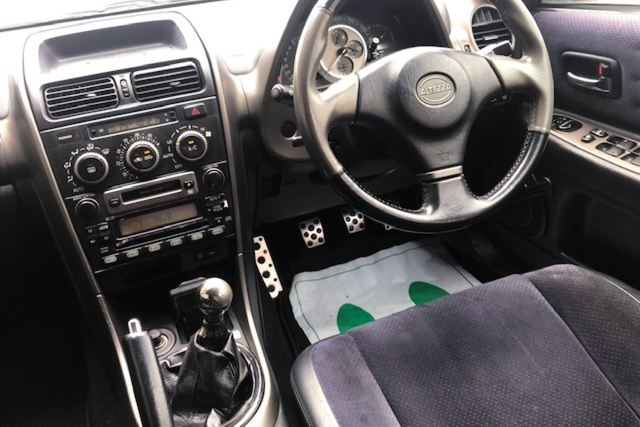 INTERIOR of WIDEBODY ALTEZZA RS200 L EDITION.