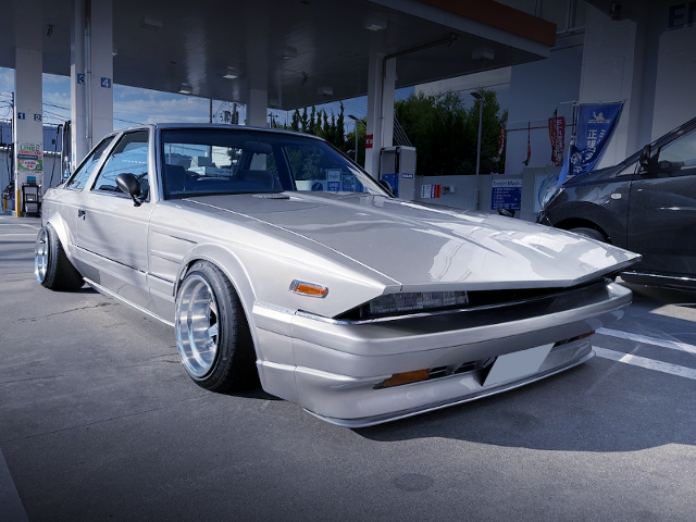 FRONT EXTERIOR of SILVER GZ10 SOARER.