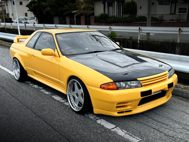FRONT EXTERIOR of YELLOW R32 GT-R.