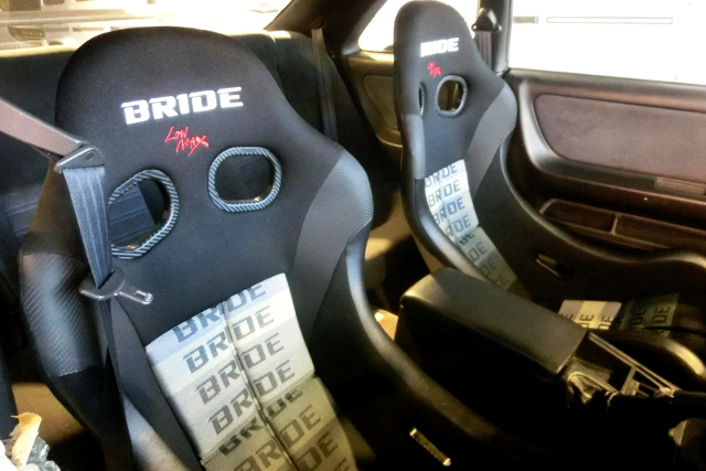 BRIDE FULL BUCKET SEATS.
