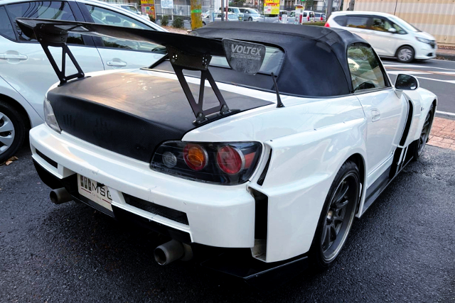 REAR EXTERIOR of AMUSE WIDEBODY S2000.