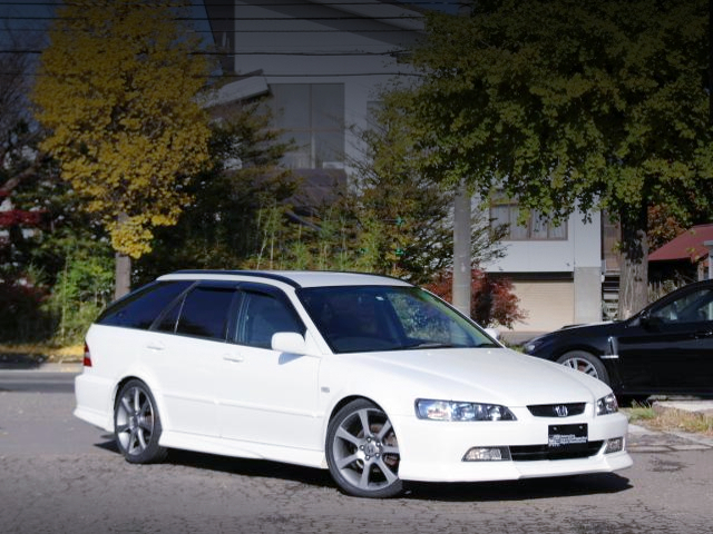 FRONT EXTERIOR of of CH9 ACCORD WAGON SiR.