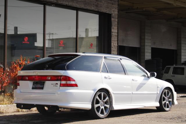 REAREXTERIOR of of CH9 ACCORD WAGON SiR.