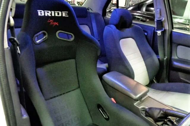 BRIDE FULL BUCKET SEAT.