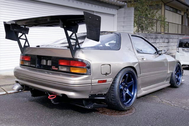 REAR EXTERIOR of WIDEBODY FC3S RX-7.