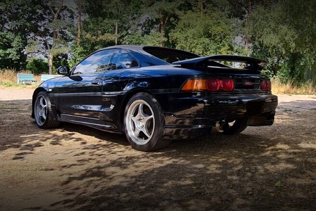 REAR EXTERIOR of SW20 MR2.