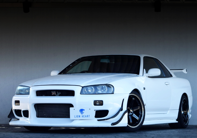 FRONT EXTERIOR of R34 GT-R.