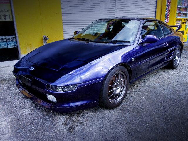 FRONT EXTERIOR of SW20 MR2 GT-S T-BAR.