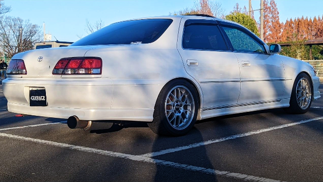 REAR EXTERIOR of JZX100 CRESTA ROULANT G.