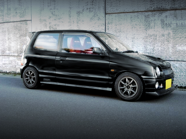 FRONT RIGHT-SIDE EXTERIOR of HB21S SUZUKI ALTO WORKS.