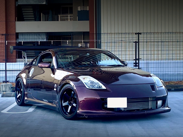 FRONT EXTERIOR of Z33 FAIRLADY Z.