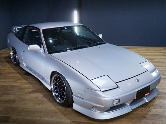 FRONT EXTERIOR of 180SX TYPE-X.