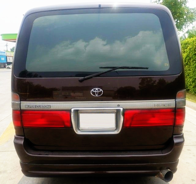 BACK EXTERIOR of BROWN PAINT H100 HIACE.