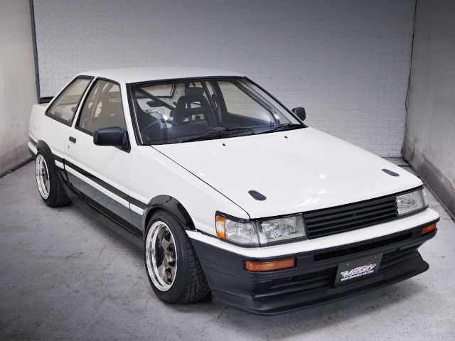 FRONT EXTERIOR of AE86 LEVIN GT-APEX.
