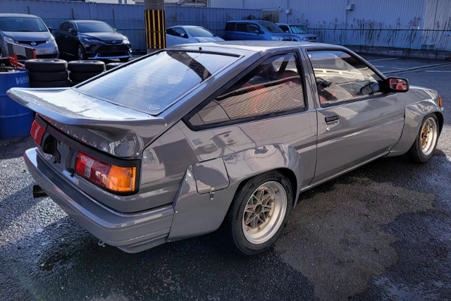 REAR RIGHT-SIDE EXTERIOR of AE86 LEVIN GT-APEX.