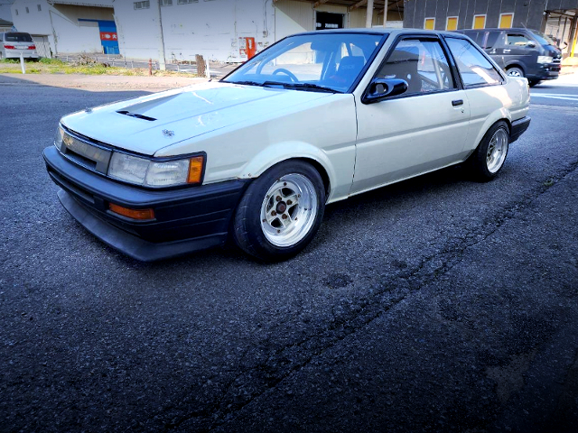FRONT EXTERIOR of AE86 COROLLA LEVIN GT.