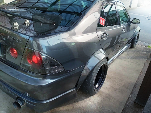 REAR RIGHT-SIDE EXTERIOR of FENDER FLARES ALTEZZA.