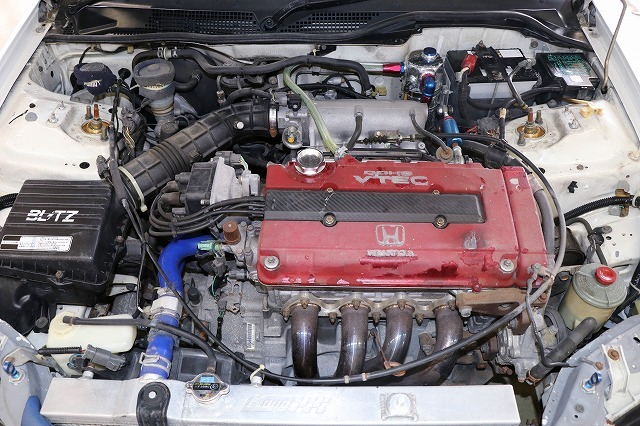 TYPE-R B18C VTEC ENGINE With SPOON PISTONS.