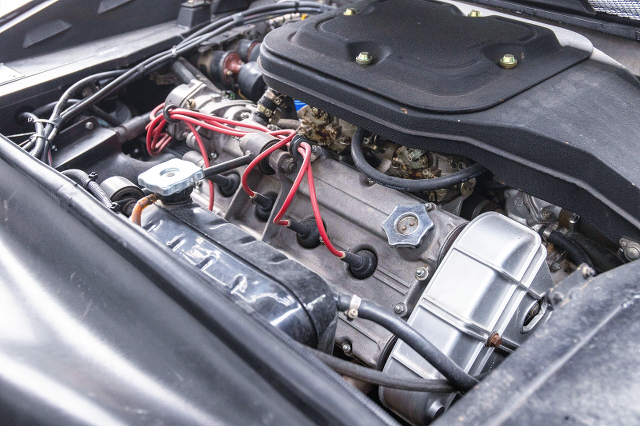 TIPO F106 2.9L V8 ENGINE With CARBS.