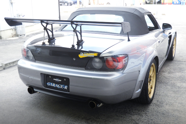 REAR LEFT SIDE EXTERIOR of WIDEBODY AP1 S2000 TURBO.