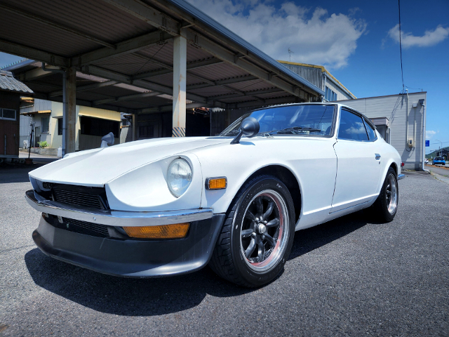 FRONT EXTERIOR of S30 FAIRLADY Z.