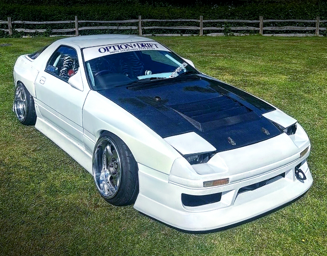 Front Exterior of Essex Rotary WIDEBODY FC RX-7.
