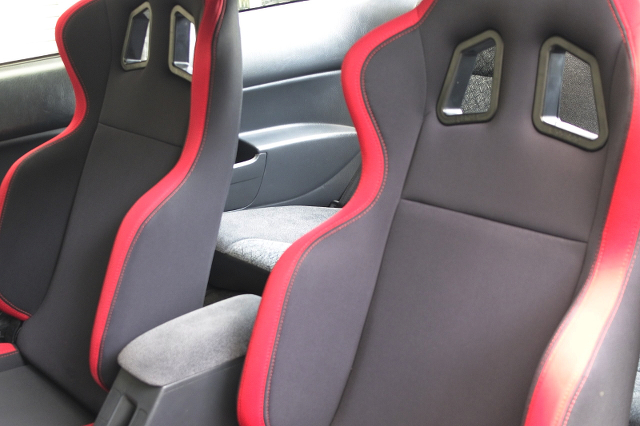 Bucket Seats of EJ7 CIVIC COUPE.