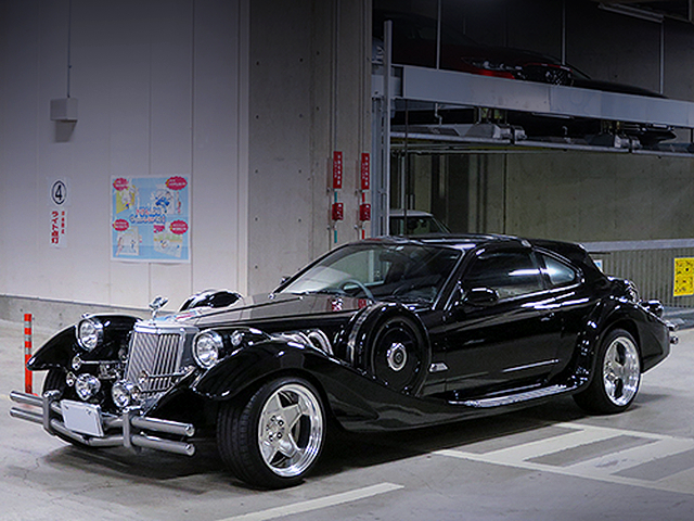 Front Exterior of S15 Mitsuoka New Le-Seyde.
