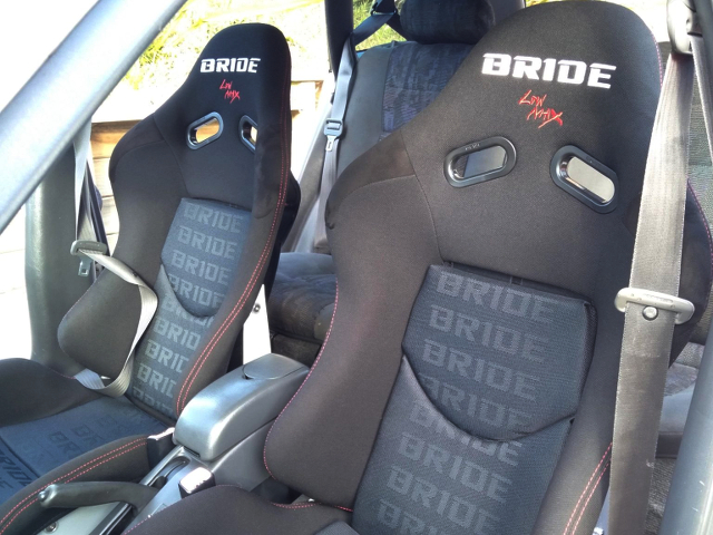 Bride LOW MAX Seats.