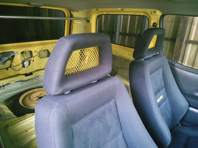 Seats of HT81S SUZUKI SWIFT SPORT.