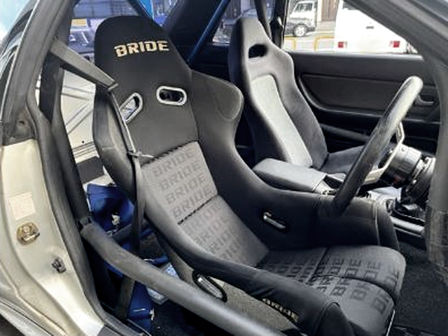 Driver side Bride seat of R32 SKYLINE GT-R.