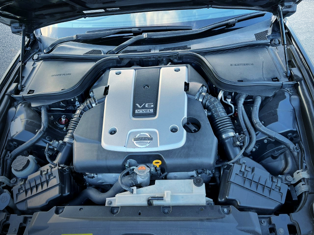 VQ37VHR 3.7L V6 engine.
