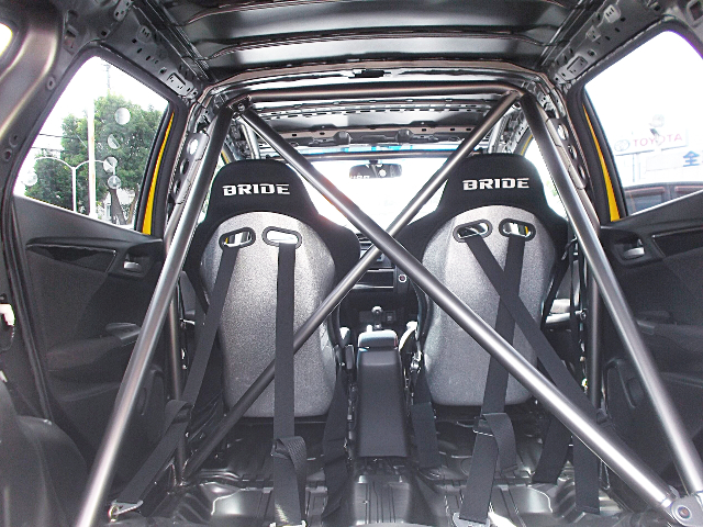 Roll cage and Two-seater.