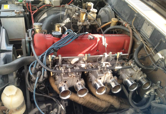 L20 2.0L engine with carbs.