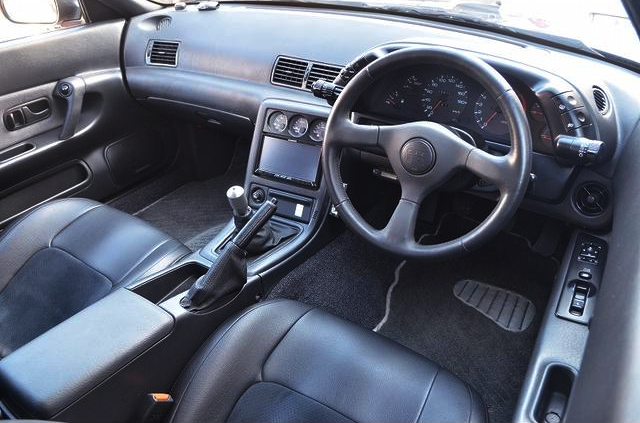 interior of R32 SKYLINE GT-R.